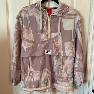 EUC Nike womens marble windbreaker